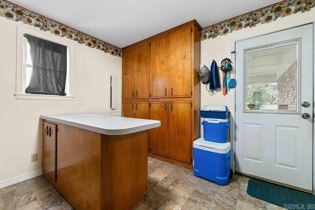 1315 S Crawford St, Clarksville, AR 72830