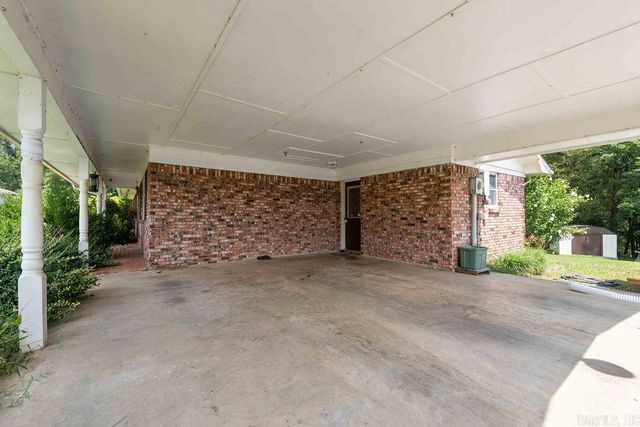 1315 S Crawford St, Clarksville, AR 72830