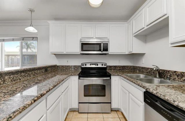 800 N Mollison Avenue 36, El Cajon, CA 92021