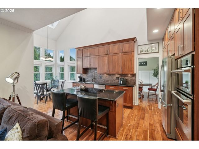 1333 Ne ZACHARY St, Hillsboro, OR 97124