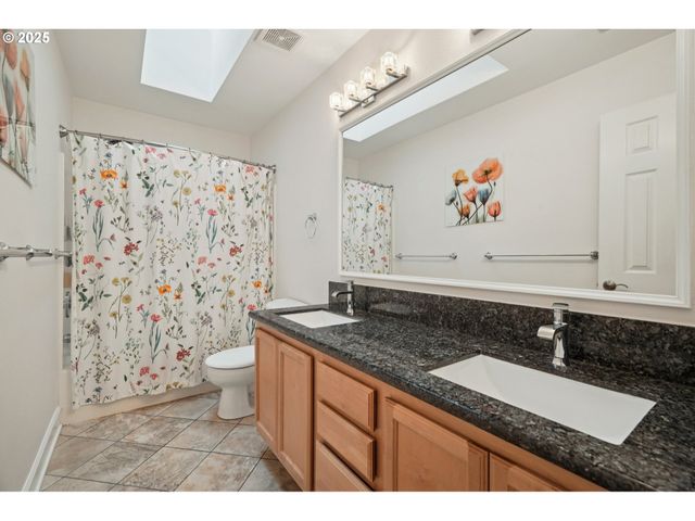 1333 Ne ZACHARY St, Hillsboro, OR 97124