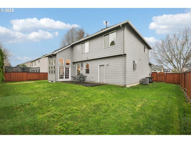 1333 Ne ZACHARY St, Hillsboro, OR 97124