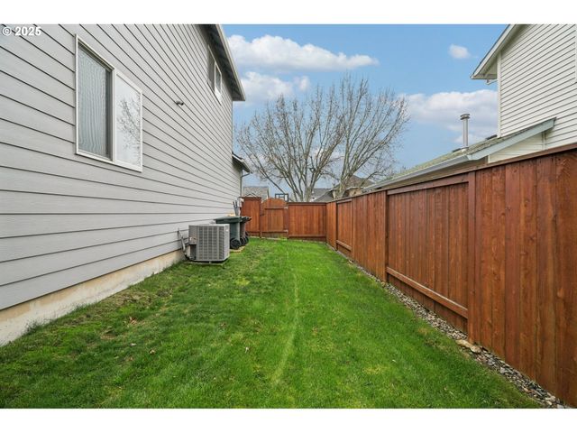 1333 Ne ZACHARY St, Hillsboro, OR 97124