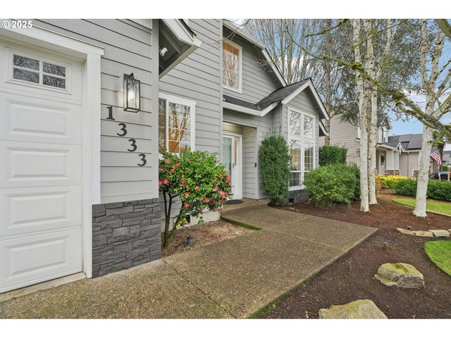 1333 Ne ZACHARY St, Hillsboro, OR 97124