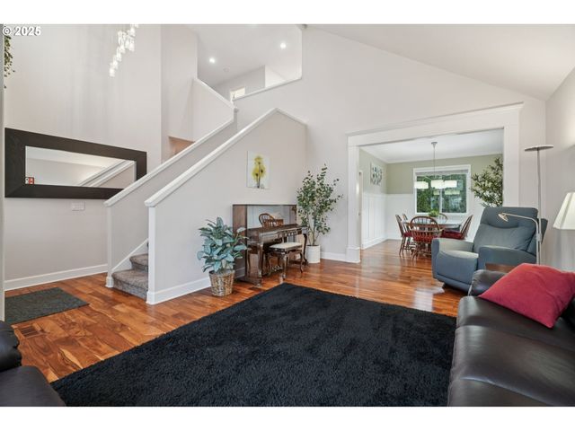 1333 Ne ZACHARY St, Hillsboro, OR 97124