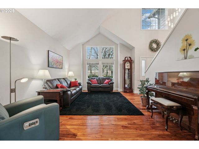 1333 Ne ZACHARY St, Hillsboro, OR 97124