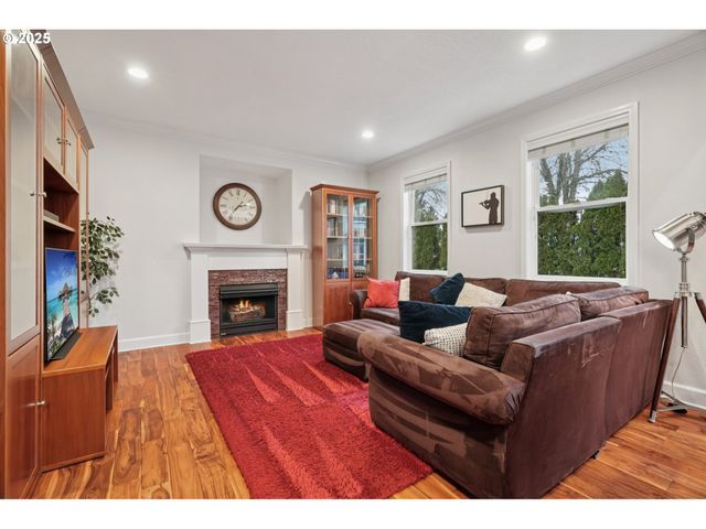 1333 Ne ZACHARY St, Hillsboro, OR 97124