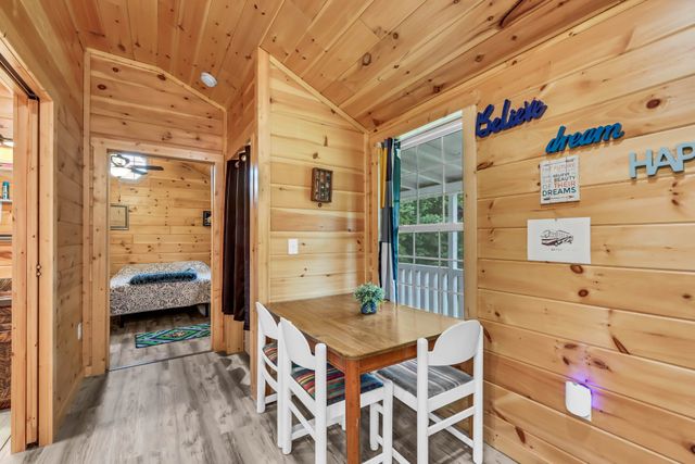 3467 Luther Ragan Rd, Palmyra, TN 37142