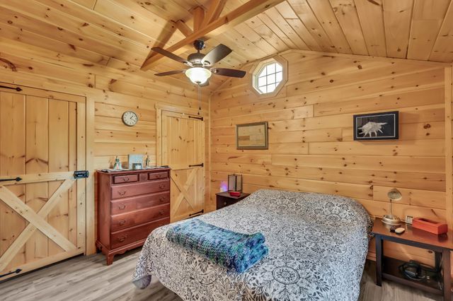 3467 Luther Ragan Rd, Palmyra, TN 37142