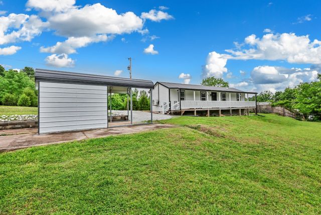 3467 Luther Ragan Rd, Palmyra, TN 37142