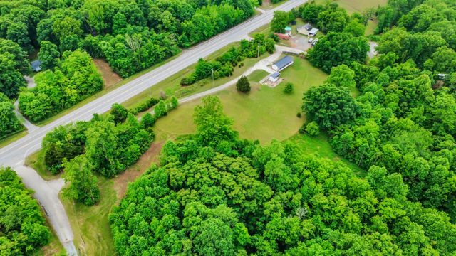 3467 Luther Ragan Rd, Palmyra, TN 37142