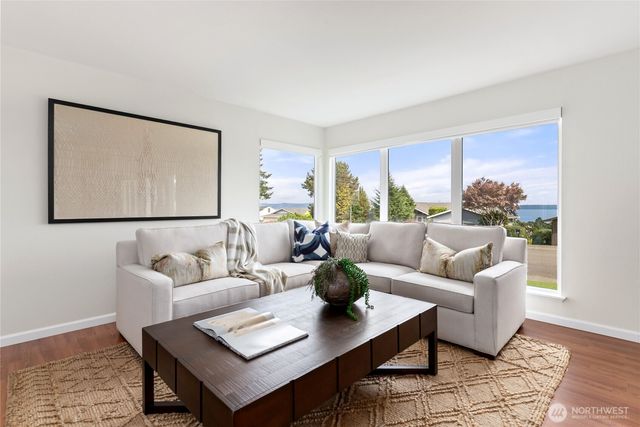 3919 SW 313th Street, Federal Way, WA 98023