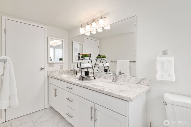 3919 SW 313th Street, Federal Way, WA 98023