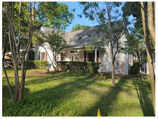 504 N Newsom Street, Mineola, TX 75773