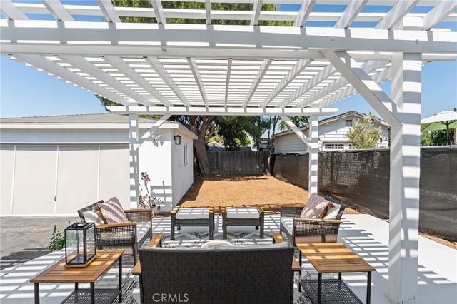 10623 Tinker Avenue, Tujunga, CA 91042