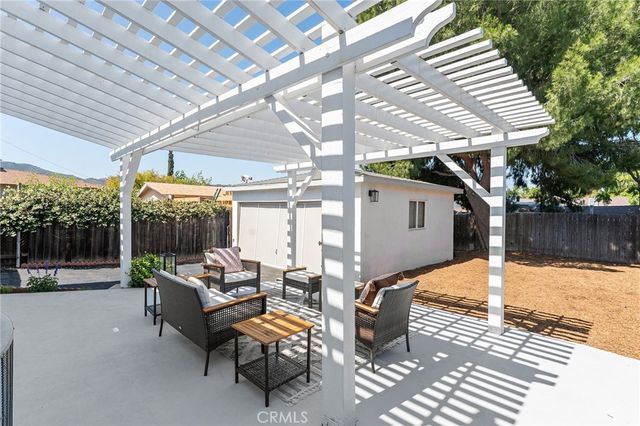 10623 Tinker Avenue, Tujunga, CA 91042