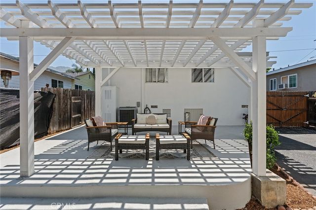 10623 Tinker Avenue, Tujunga, CA 91042