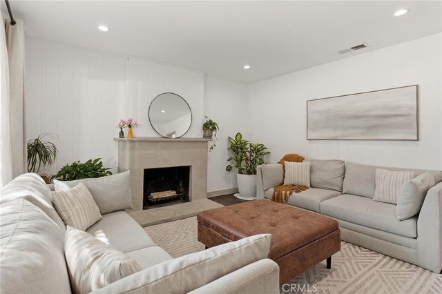 10623 Tinker Avenue, Tujunga, CA 91042