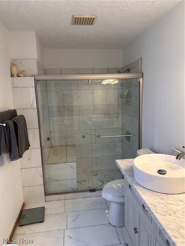 2983 Hampton Road, Cleveland, OH 44120