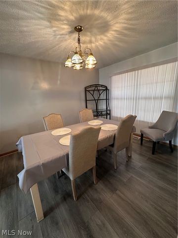 2983 Hampton Road, Cleveland, OH 44120