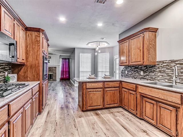 9109 SW 24th Street, Oklahoma City, OK 73128