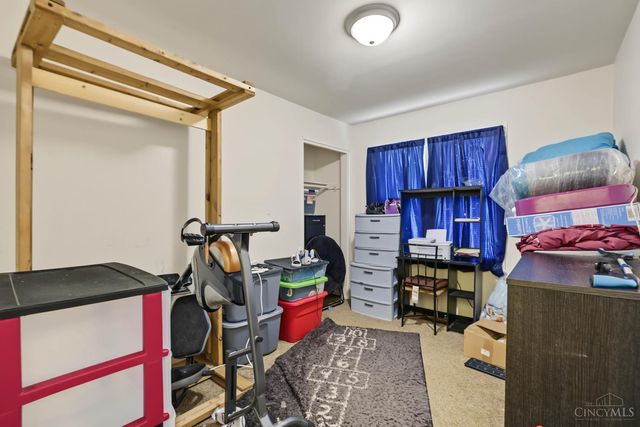 3223 Keays Avenue, Middletown, OH 45044