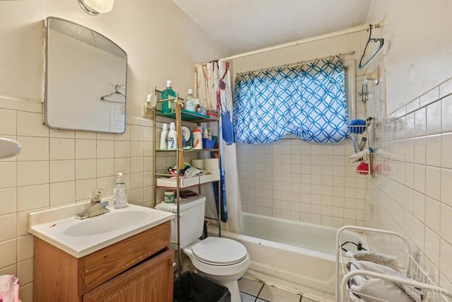 3223 Keays Avenue, Middletown, OH 45044