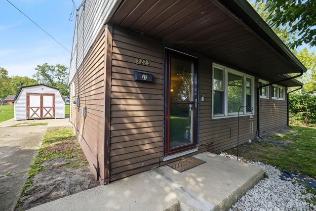 3223 Keays Avenue, Middletown, OH 45044