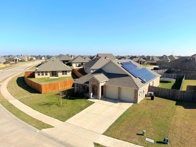 254 Equestrian Drive, Waxahachie, TX 75165
