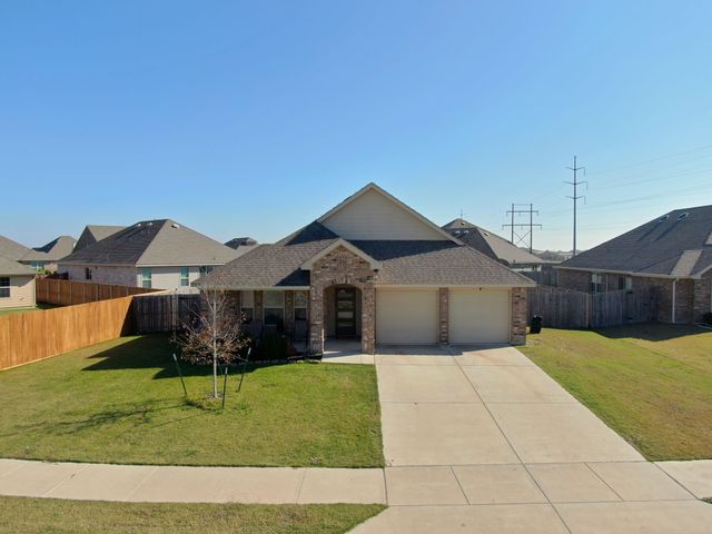 254 Equestrian Drive, Waxahachie, TX 75165