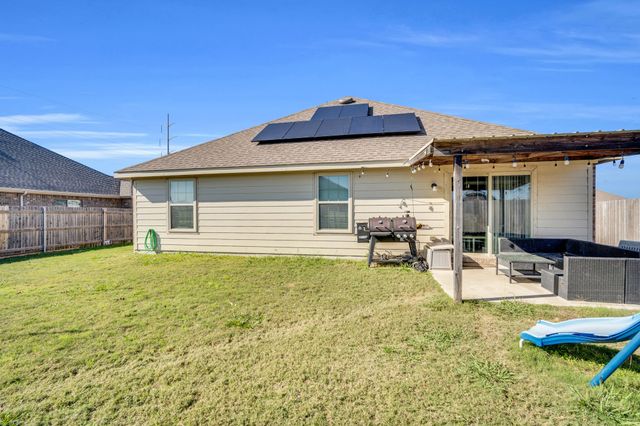 254 Equestrian Drive, Waxahachie, TX 75165