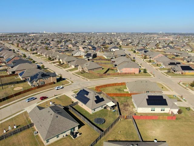 254 Equestrian Drive, Waxahachie, TX 75165