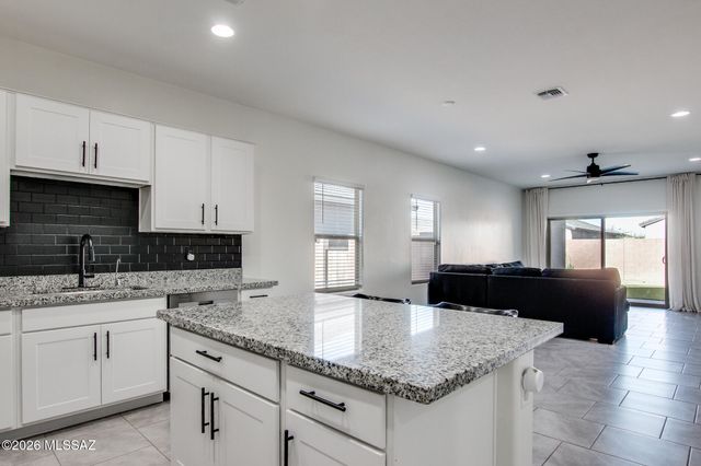 12442 W Lilliston Way, Marana, AZ 85653