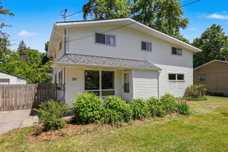 751 Jakway Avenue, St. Joseph Twp, MI 49022