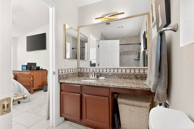 6966 Clark Hills Drive NE, Rio Rancho, NM 87144