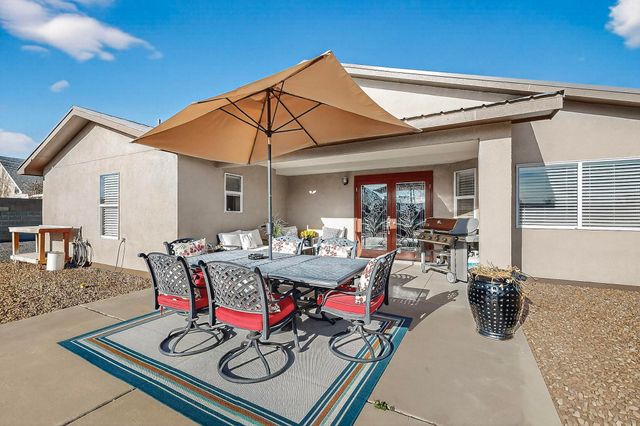 6966 Clark Hills Drive NE, Rio Rancho, NM 87144