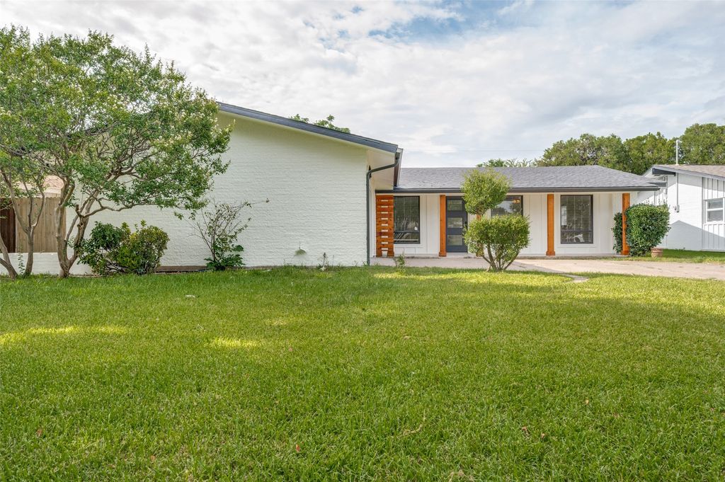 3323 High Brook Drive, Dallas, TX 75234 — photo 2