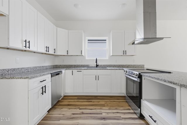 518 N Beaumont Avenue, Burlington, NC 27217