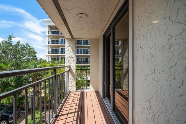 240 WINDWARD PSGE 401, Clearwater Beach, FL 33767