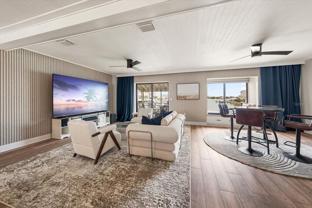 240 WINDWARD PSGE 401, Clearwater Beach, FL 33767