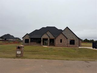 929 Dorsi Circle, Newcastle, OK 73065