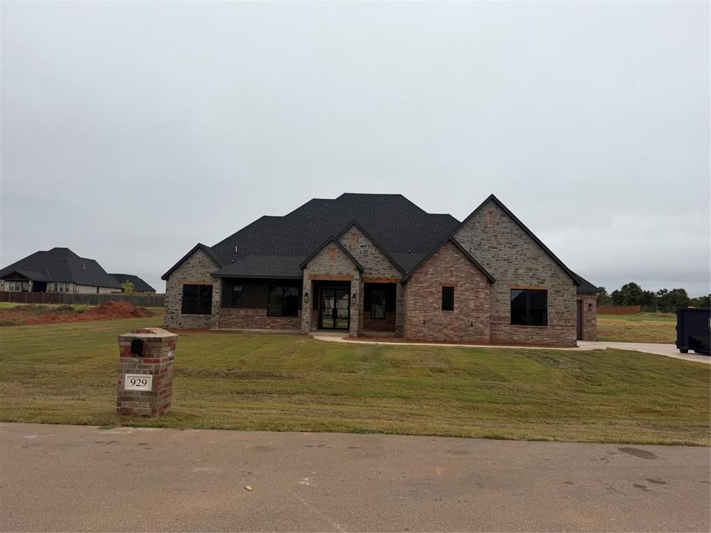 929 Dorsi Circle, Newcastle, OK 73065