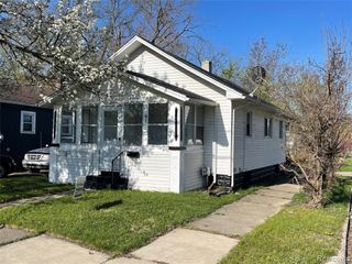 97 N Roselawn Street, Pontiac, MI 48342