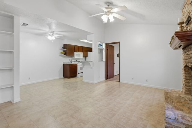 12416 Deer Falls DR B, Austin, TX 78729