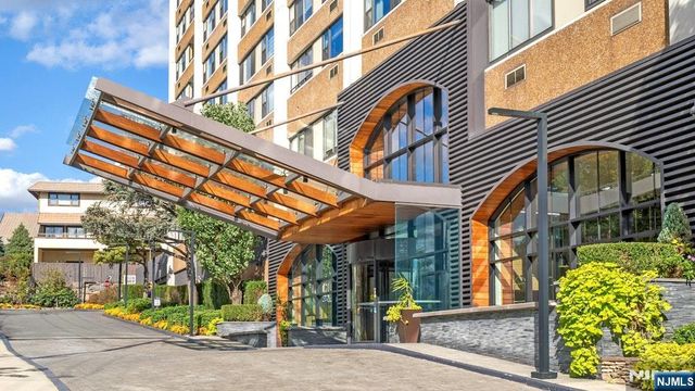 250 Gorge Road 10 J, Cliffside Park, NJ 07010