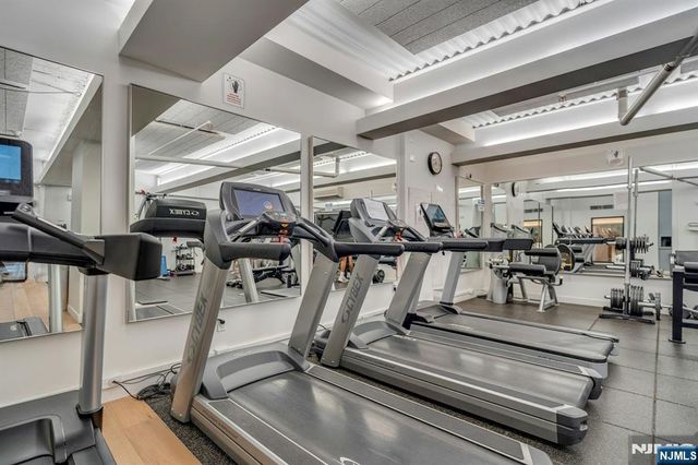 250 Gorge Road 10 J, Cliffside Park, NJ 07010