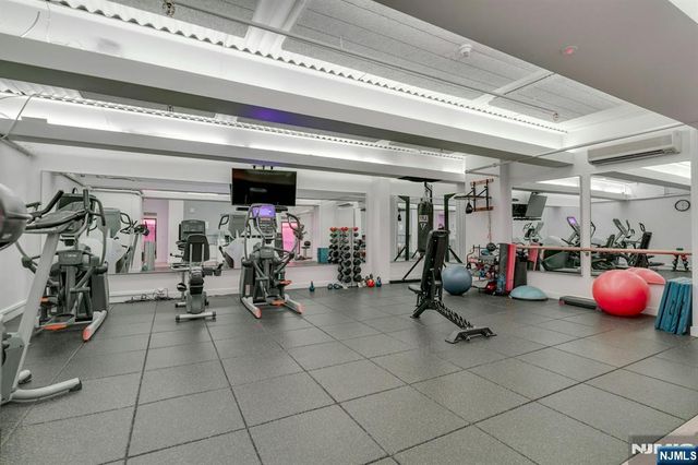 250 Gorge Road 10 J, Cliffside Park, NJ 07010