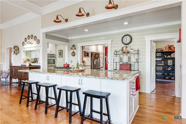 13471 Cedar Valley Road, Salado, TX 76571