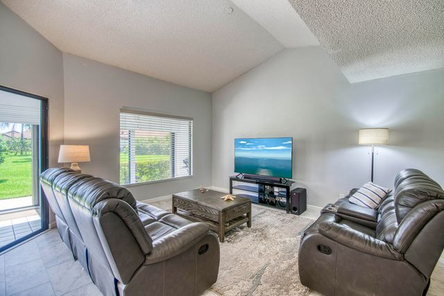 8206 Mooring Circle, Boynton Beach, FL 33472