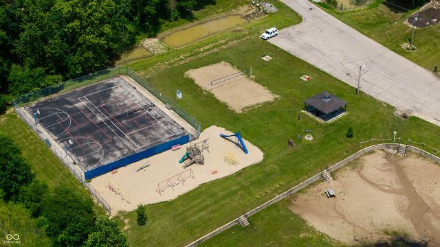 4231 E Lakeview Drive, Martinsville, IN 46151